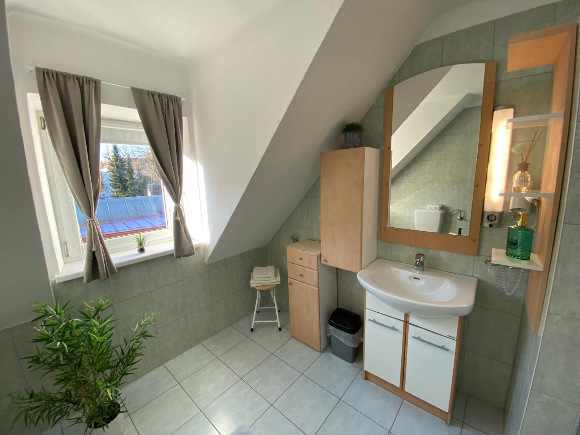 Hotel & Wirtshaus Hoedl-Kaplan Feldbach  Kamer foto