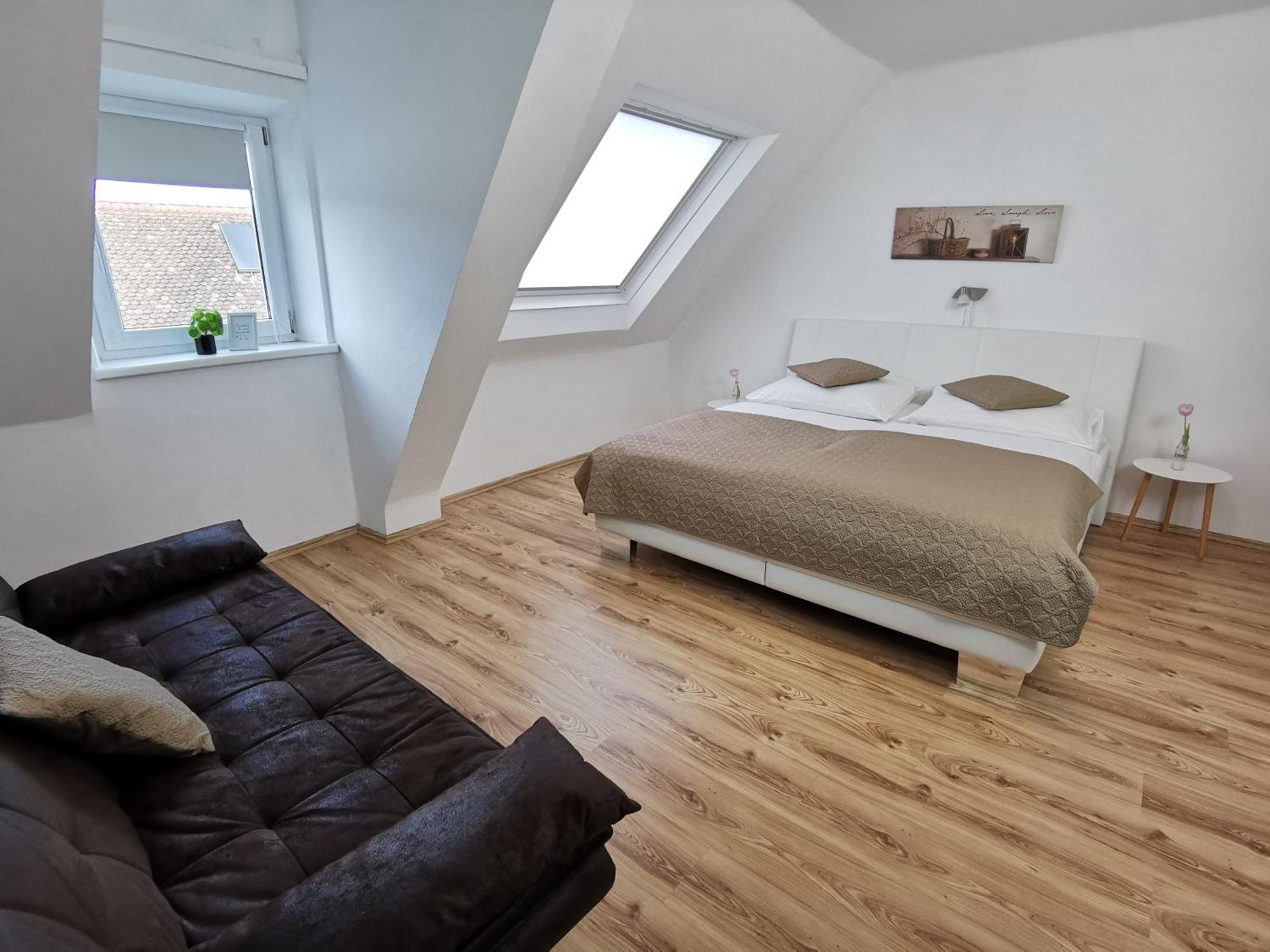Hotel & Wirtshaus Hoedl-Kaplan Feldbach  Kamer foto